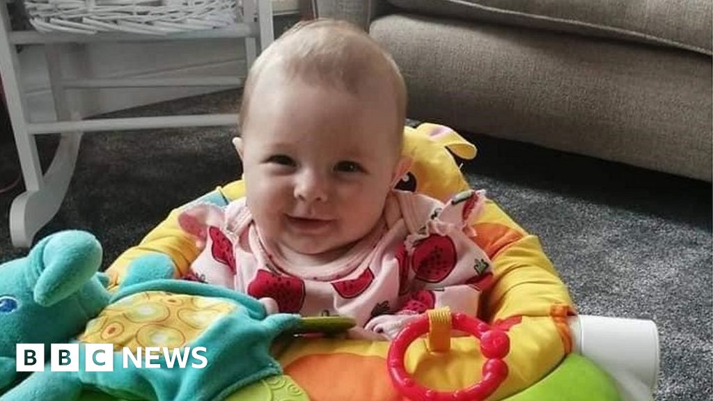 Lara Maddocks Crowds turn out in tribute walk for cot death baby BBC