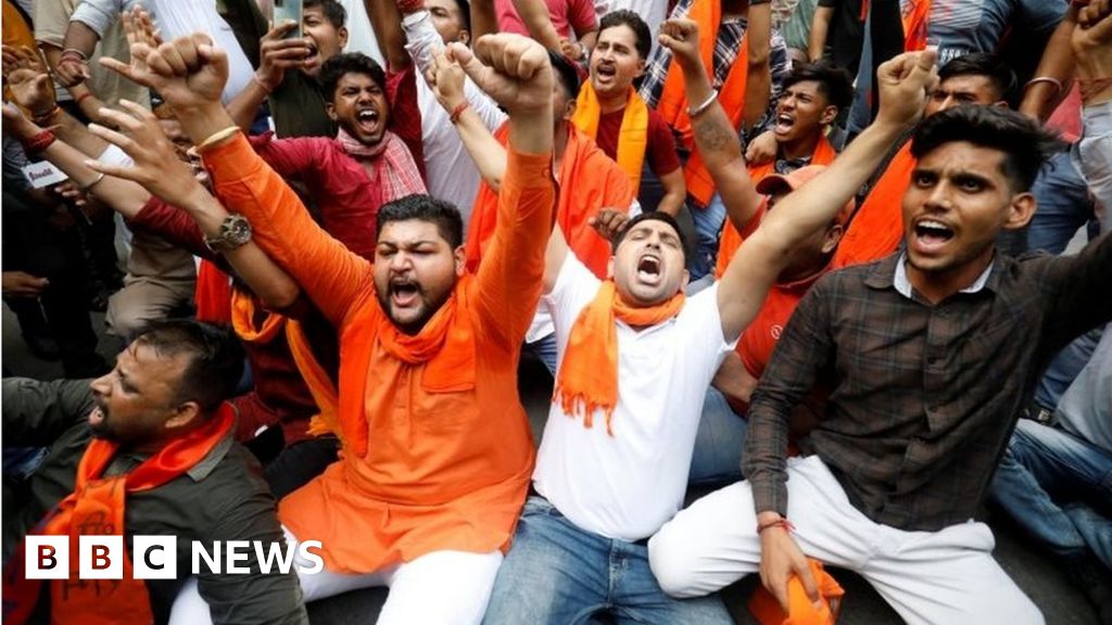 Udaipur: India state on alert after Prophet Muhammad row beheading – BBC