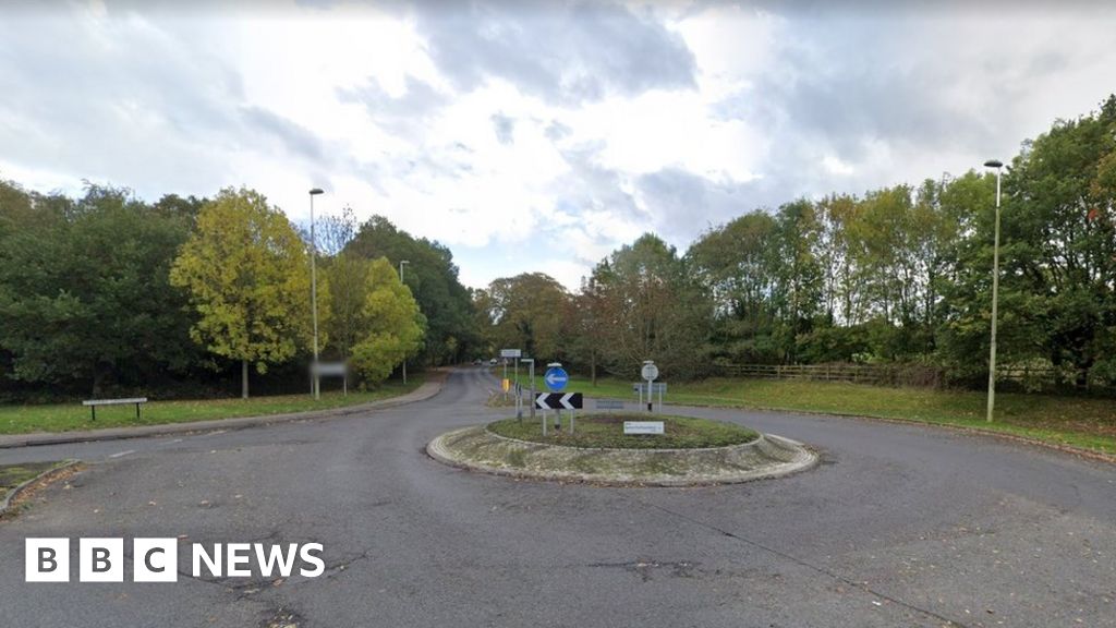 Yateley car shooting Fourth arrest over 'attempted murder' BBC News