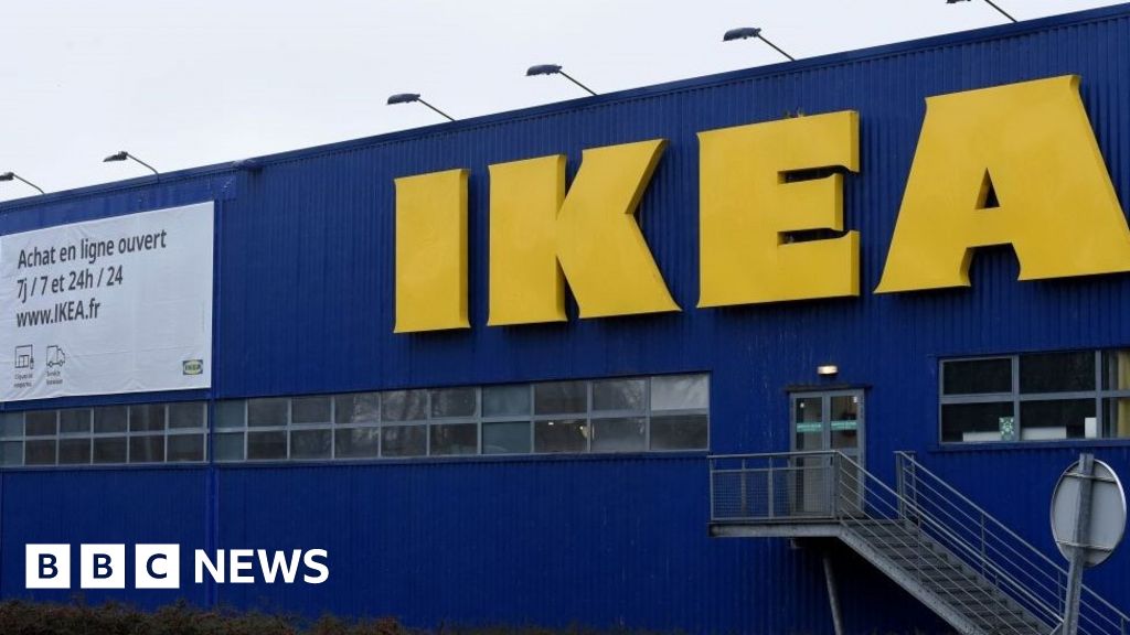 Ikea France fined €1m for snooping on staff