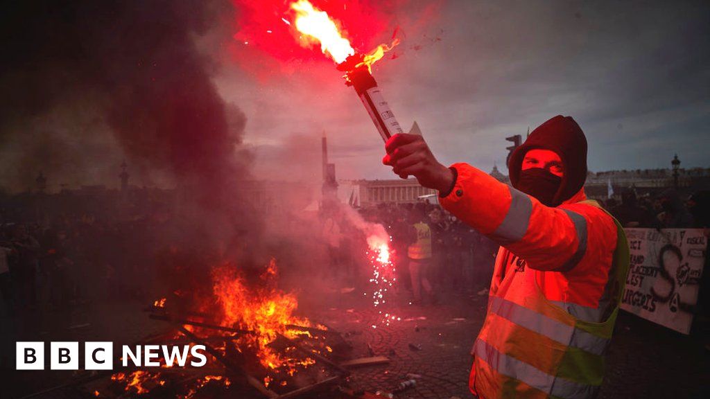 France pension protests: Clashes after Macron orders rise in pension age without vote