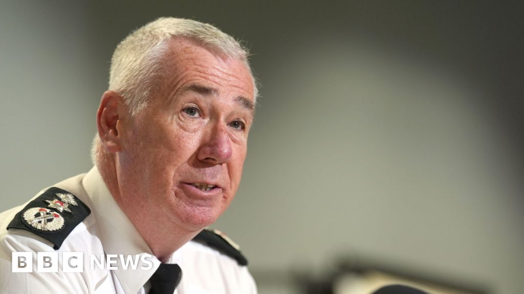 'Difficult choices' needed to recruit more Catholics to PSNI