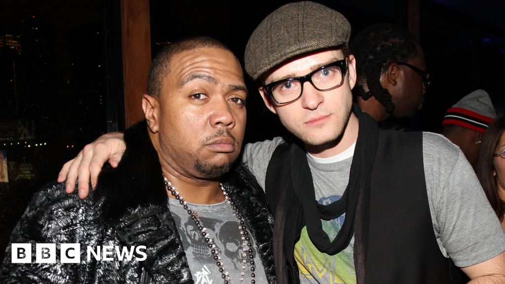 Timbaland apologises for saying Justin Timberlake should 'muzzle' Britney Spears