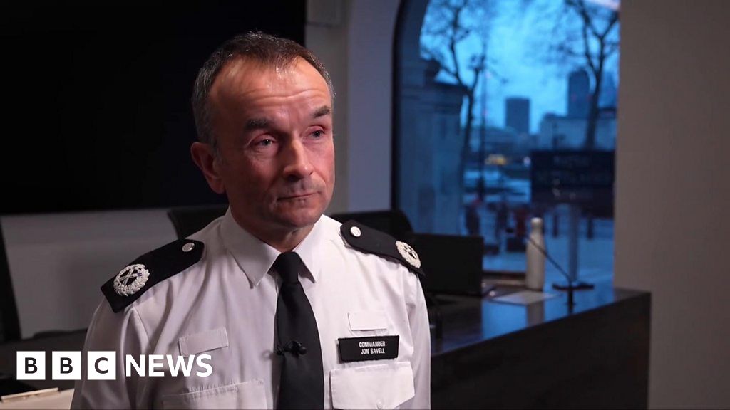 Clapham Attack Commander Confident That Met Will Find Ezedi Bbc News