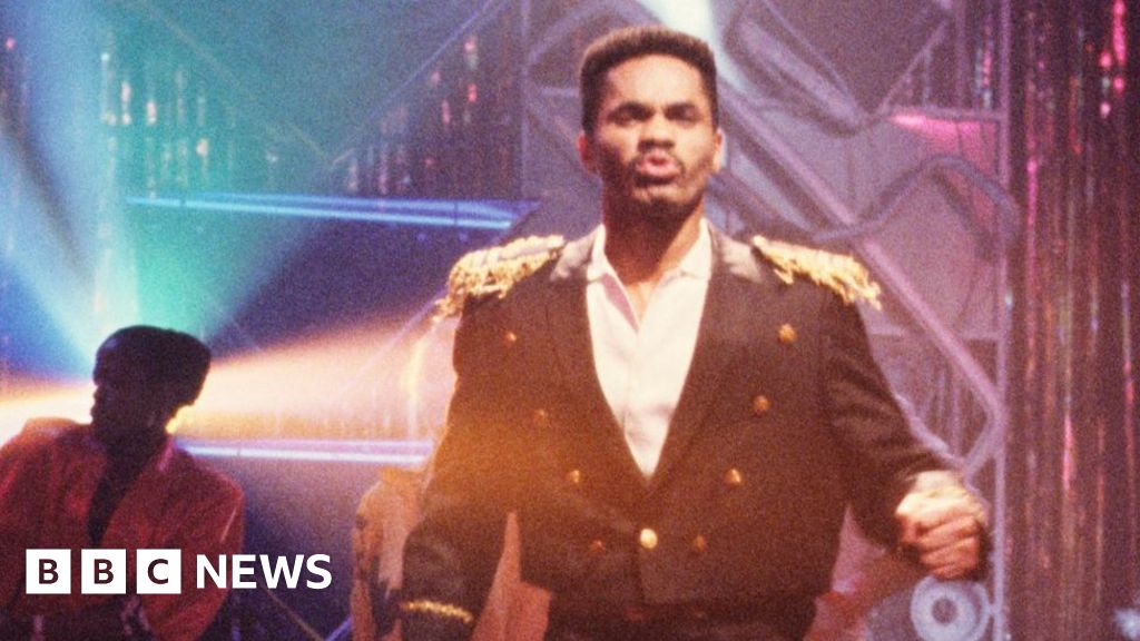 Colonel Abrams Us House Singer Dies Aged 67 Bbc News