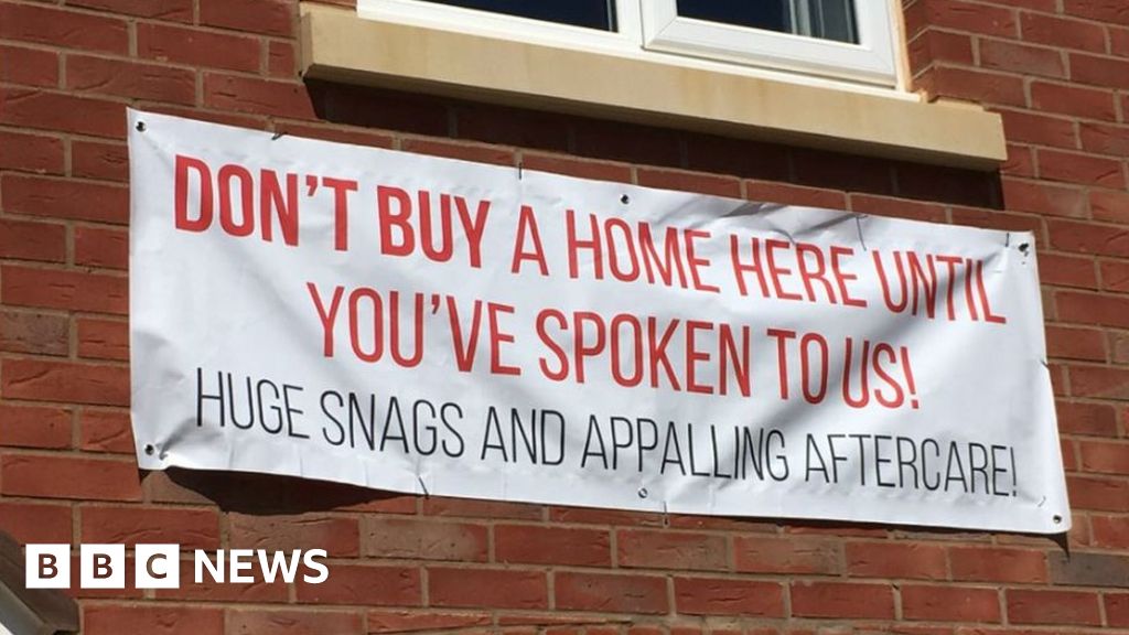 Droitwich newbuild couple warn 'Don't buy home here'