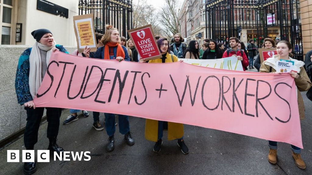 University strikes: Academics at 37 institutions support action
