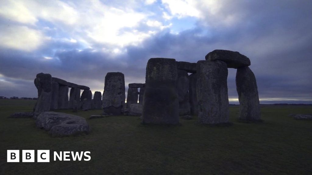 The lost sounds of Stonehenge - BBC News