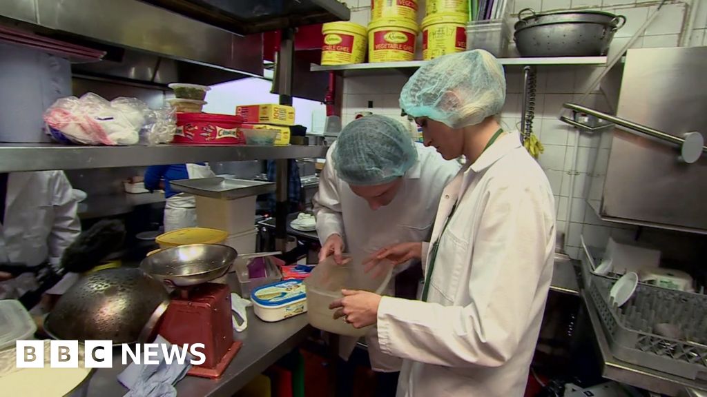 Food trust 'undermined' by delivery firms