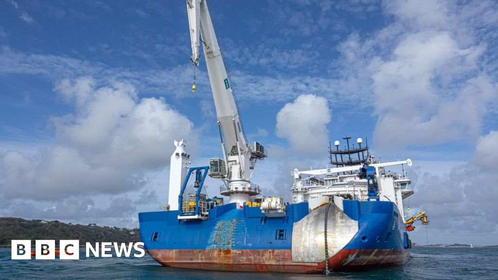 Guernsey Electricity CO2 emissions up eight times during cable fault