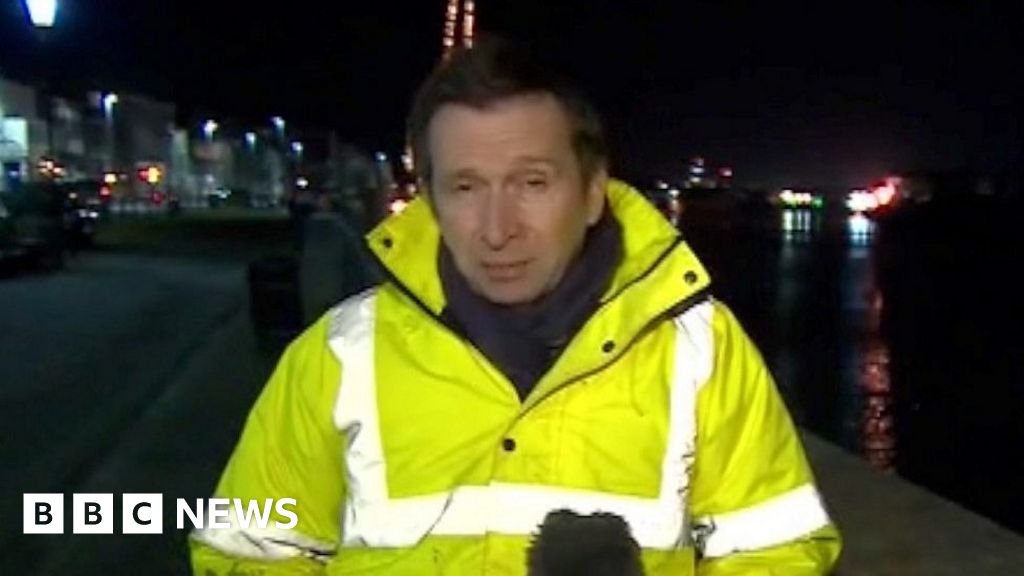 great-yarmouth-ww2-bomb-blast-what-happened-bbc-news