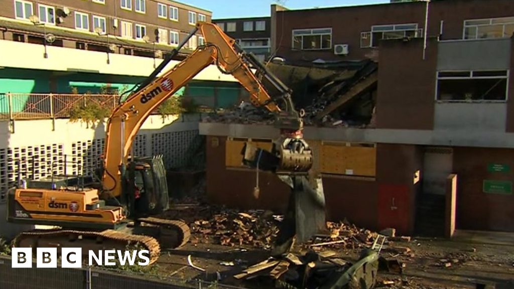 Demolition starts on Wolverhampton's Heath Town estate - BBC News