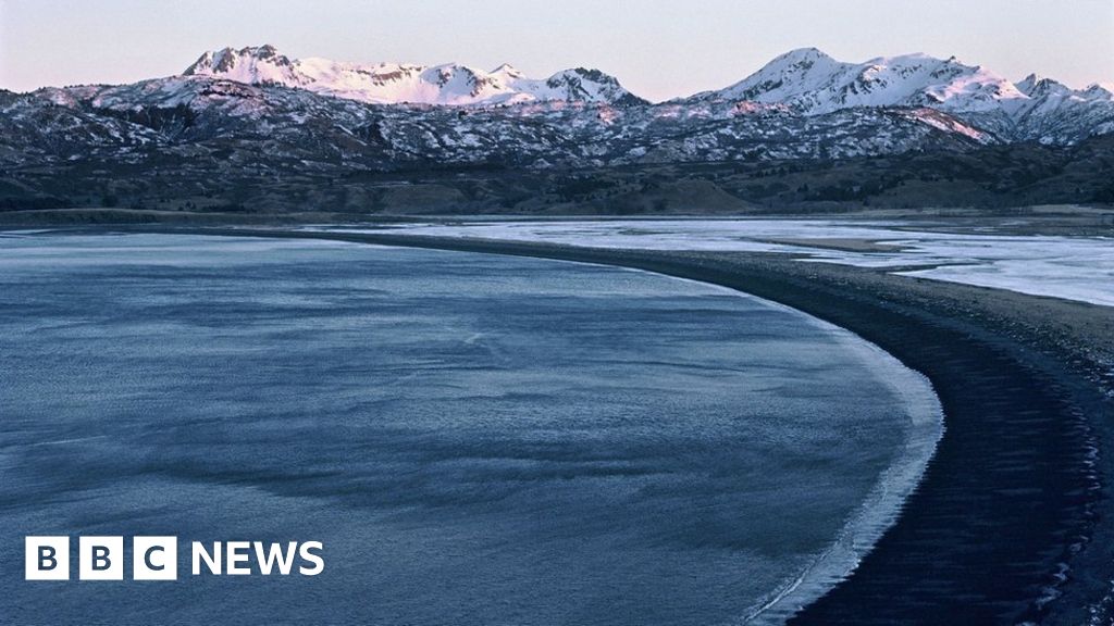 Alaska 'Icemageddon' warning follows heat record