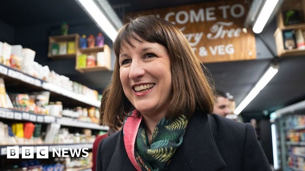 Interest rates: Force banks to offer mortgage help, says Labour