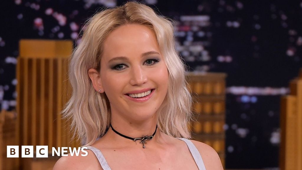 Celebrity Nudes Hacker Pleads Guilty To Stealing Pictures Of Jennifer Lawrence And Others Bbc News 3074