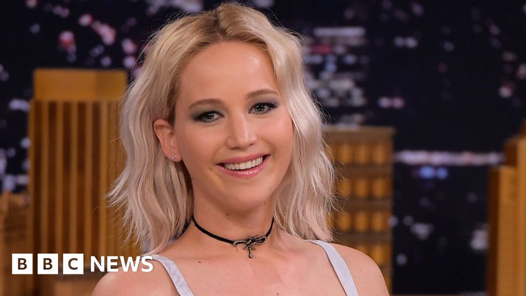 Celebrity Nudes Hacker Pleads Guilty To Stealing Pictures Of Jennifer Lawrence And Others Bbc News 