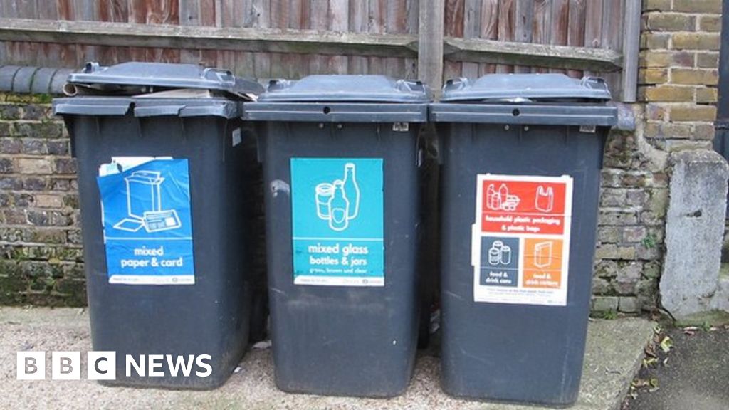 Rochdale Council Threeweekly bin collections approved BBC News