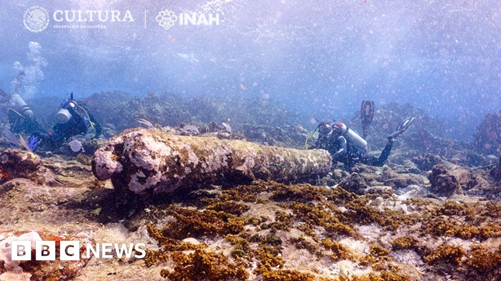Mexican archaeologists locate wreck of 200-year-old ship - BBC News