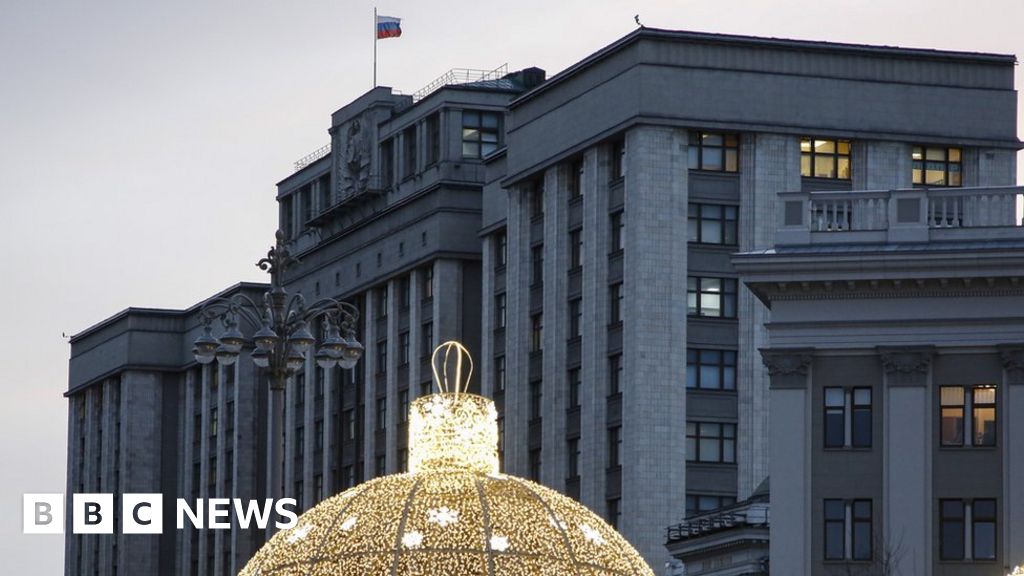UK sanctions 386 Russian MPs over Ukraine invasion