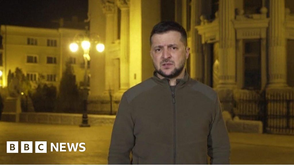 Ukraine war: Zelensky tells Moscow 'it's time to talk'
