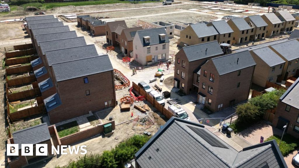 Residents’ worry as Cambridge newbuild homes due to be razed