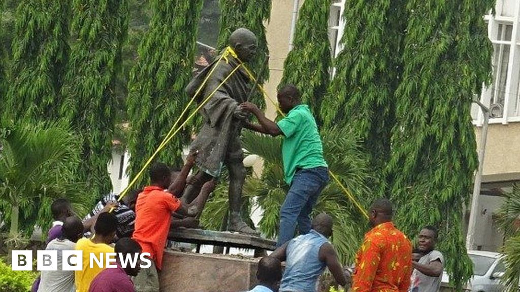 Racist Gandhi Statue Removed From University Of Ghana Bbc News