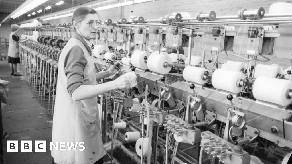 New exhibition captures Salts Mill 30 years on