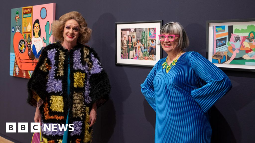Grayson Perry: Bloated bits of art world could go down the pan... maybe  that includes me - BBC News