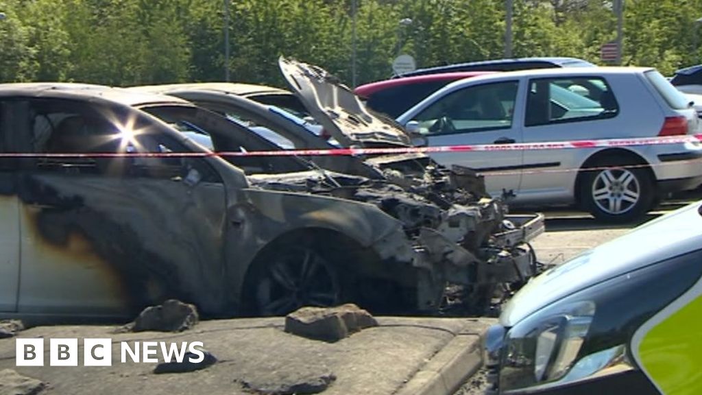 Arrests over car fires at HMP Nottingham and Lowdham Grange