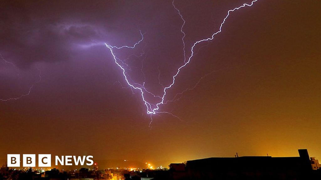 Jaipur: Lightning strike kills 16 taking selfies in India
