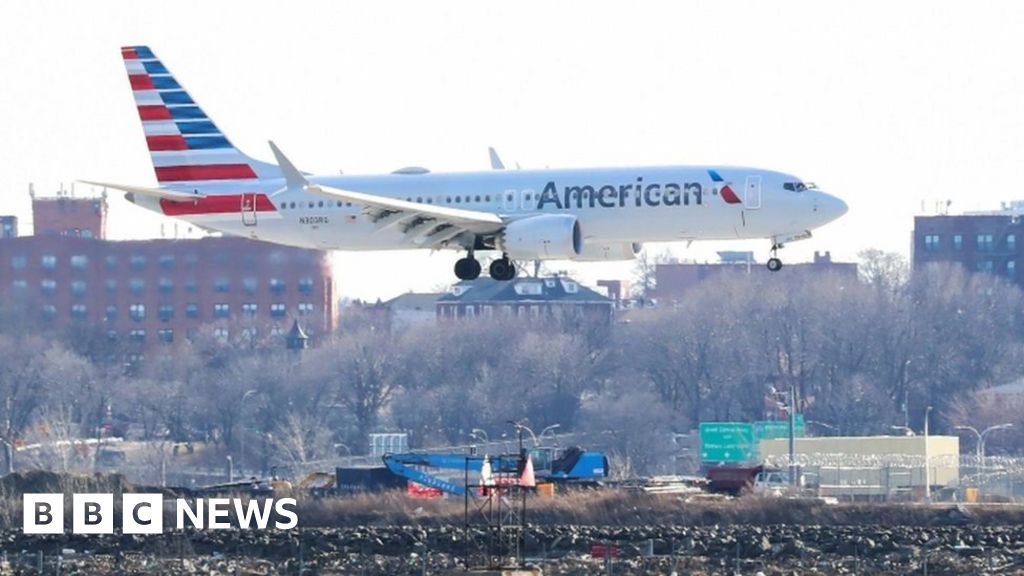 Muslim men blame racial profiling for flight cancellation