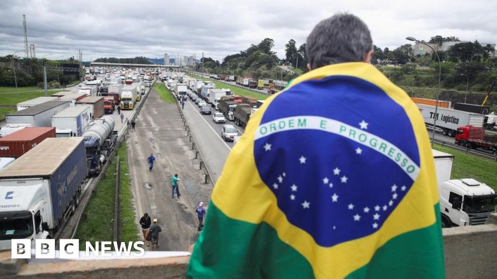 Bolsonaro breaks silence without acknowledging defeat