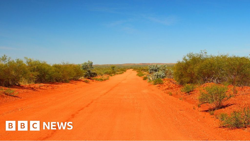 Ekstrem mave panik How long can you survive in Australia's outback? - BBC News