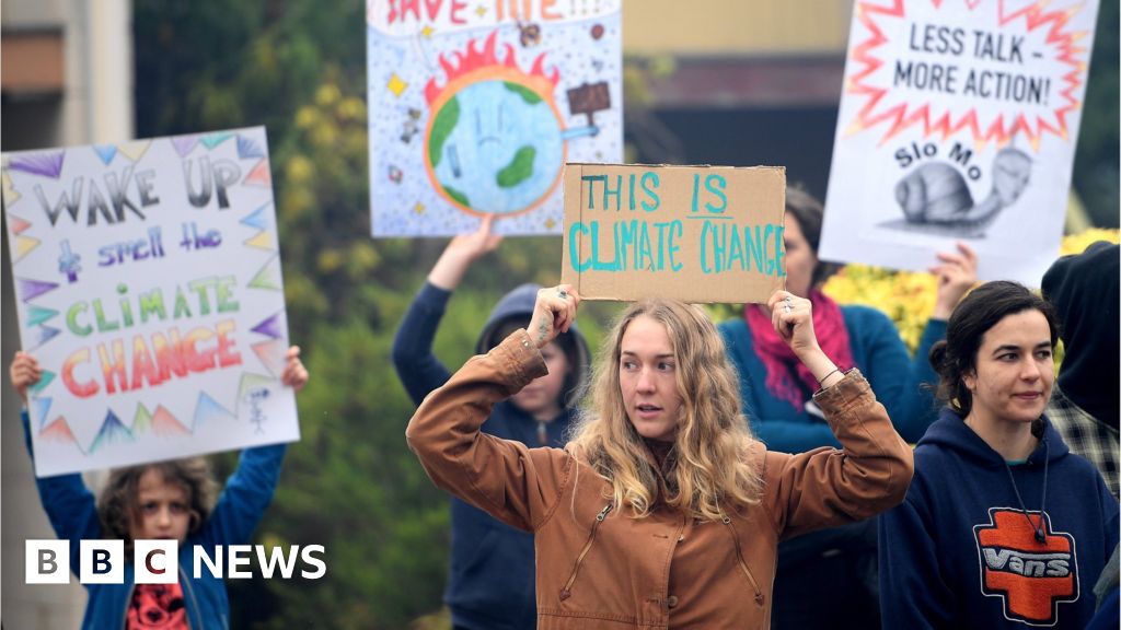 Australia Fires: PM Rejects 'reckless' Calls To Limit Coal Industry ...