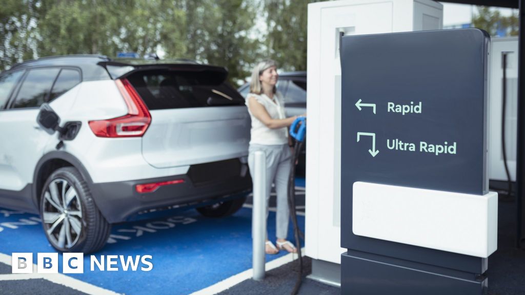 Electric car rapid charging costs soar, says RAC