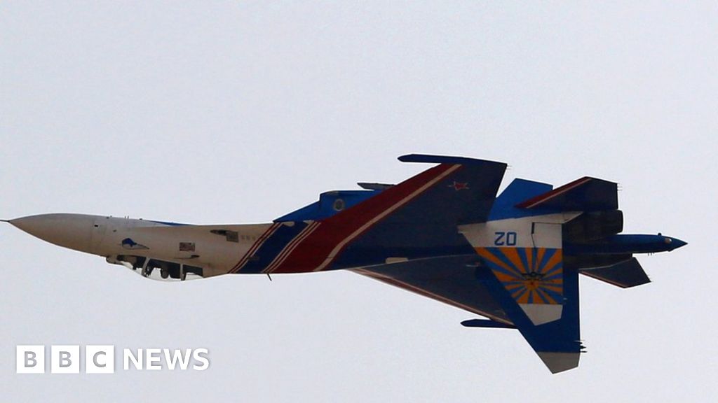 Russian SU27 warplane 'flew 1.5 metres' from US spy plane
