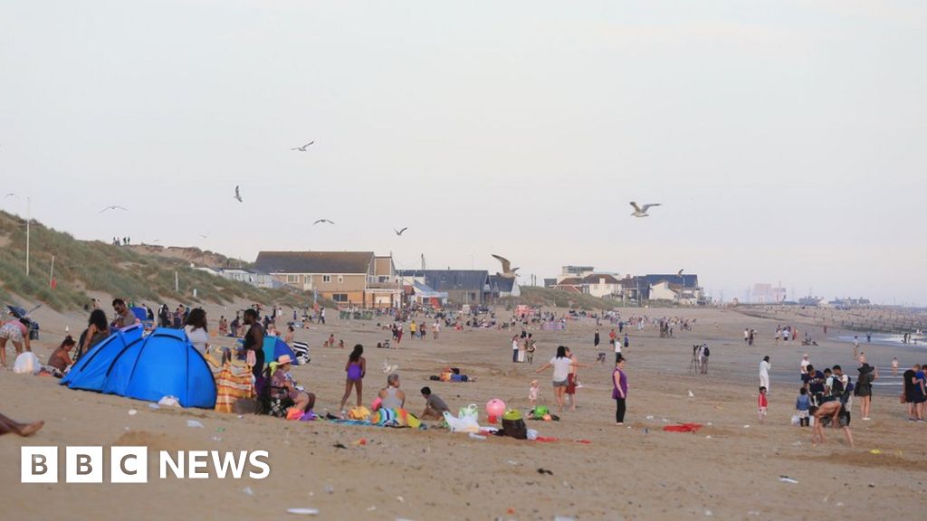 Camber Sands Chief Defends Lack Of Lifeguards Bbc News