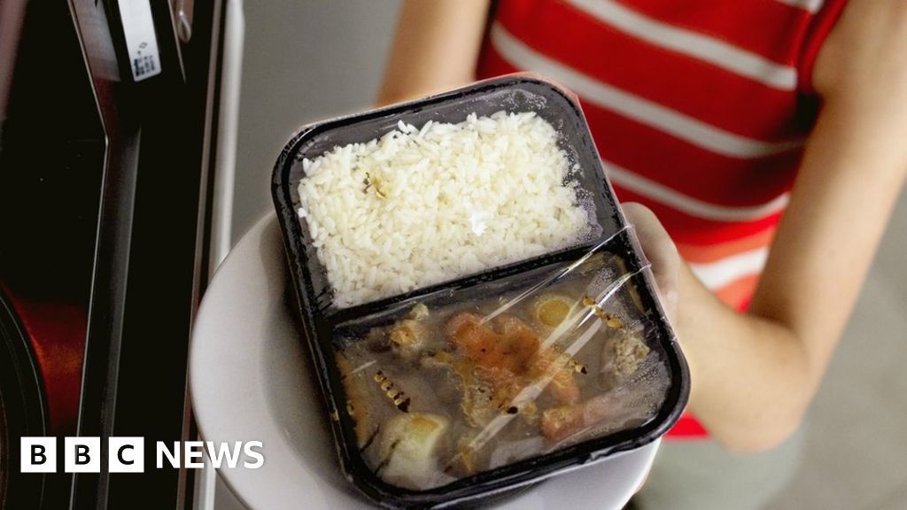 People turn to microwave meals as food prices soar