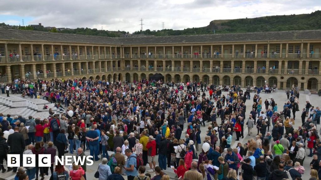 Halifax Piece Hall opens after £19m regeneration - BBC News