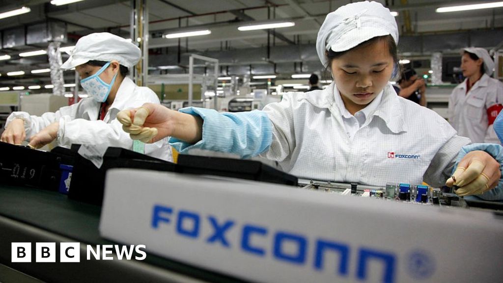 Foxconn: iPhone maker sees revenue slump as demand weakens
