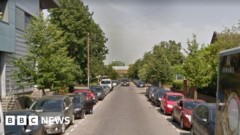 Covid Group of 14 found at Park Royal car meet get police fines