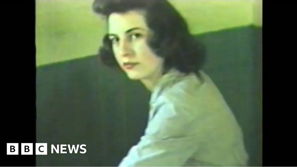 Ww2 Film Offers Rare Glimpse Of Life At Us Hospital In England Bbc News 