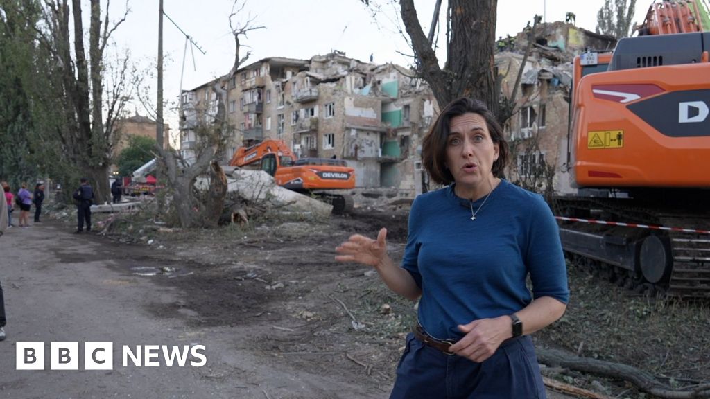 BBC reports from scene of deadly Russian attack on Kyiv
