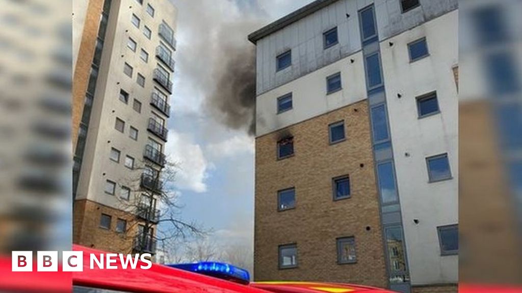 Man charged with arson over Basingstoke flat fire BBC News