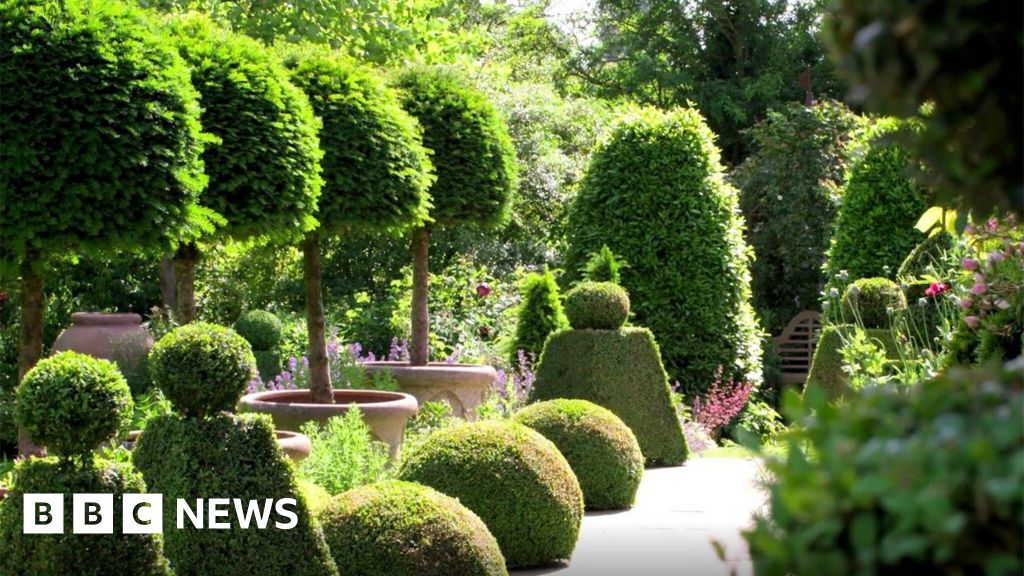 Coronavirus: Private gardens open virtually to support NGS charities ...
