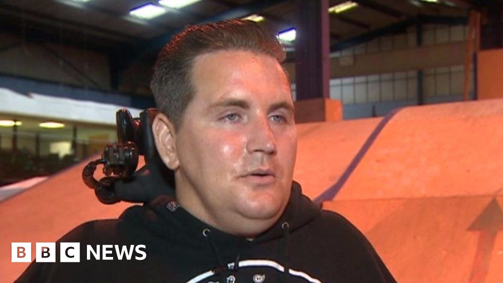 BMX rider Stephen Murray talks life 10 years after his accident - BBC News