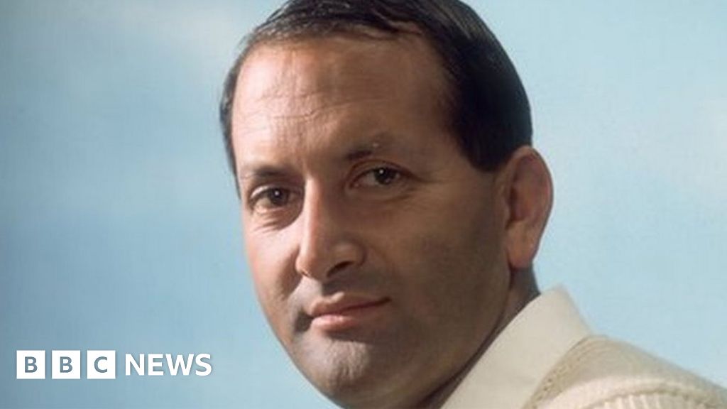 Basil D'Oliveira: Buy-a-brick plea to honour cricket legend