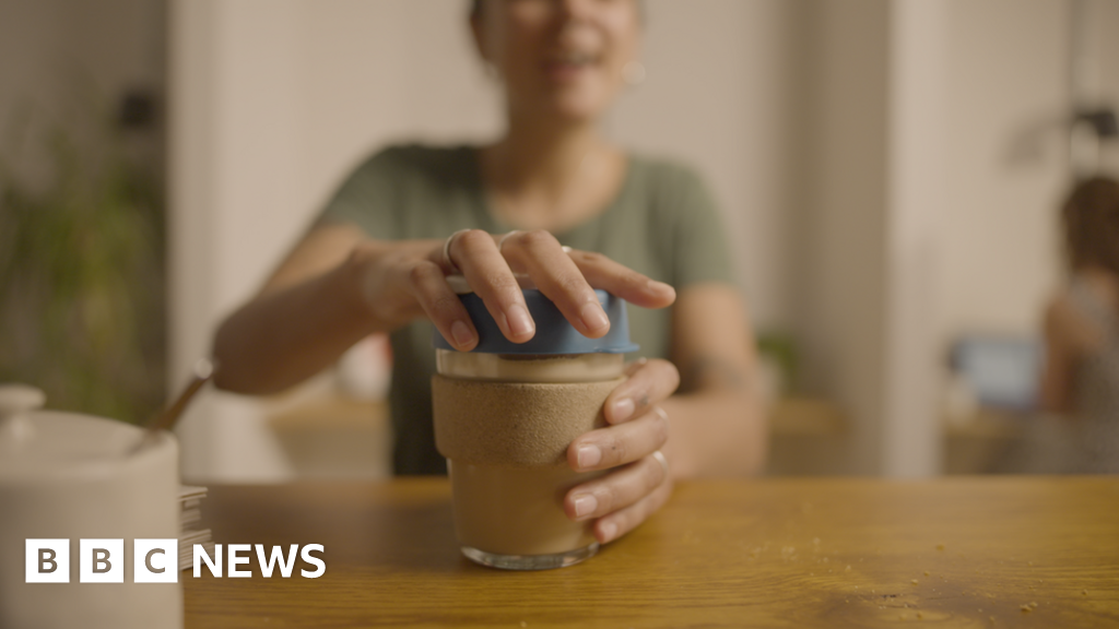 Residuos plásticos: lanzamiento del programa de vaso de recarga en todo Bristol