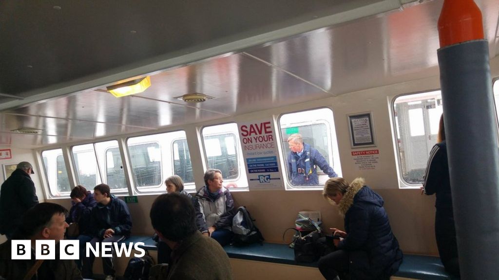Passengers moved off Herm ferry after 'major' engine fail - BBC News