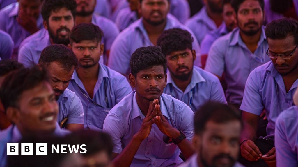 Tamil Nadu: Why hundreds of Samsung workers are protesting in India